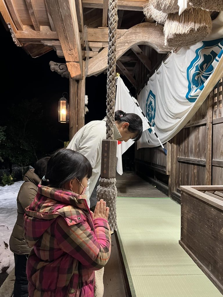 家族で波多神社へ初詣。